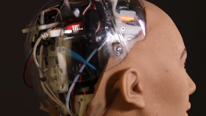 Human robots like „Sophia“ to become even more intelligent