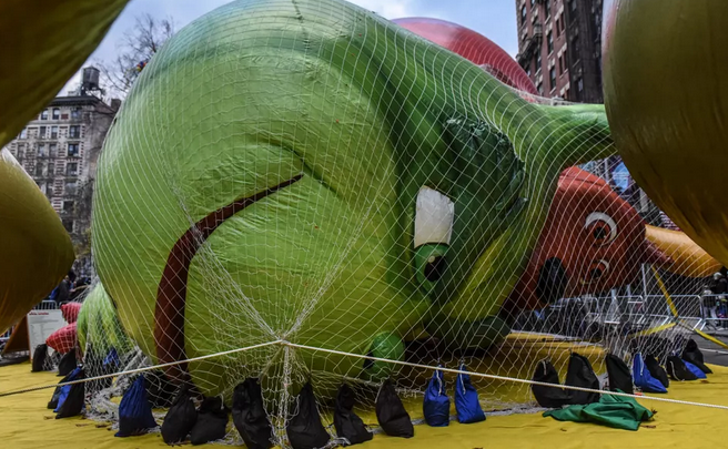 Democratic politicians introduce bill to stop Grinch bots