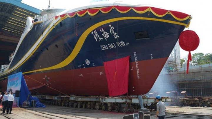 China unveiled world’s first autonomous drone carrier