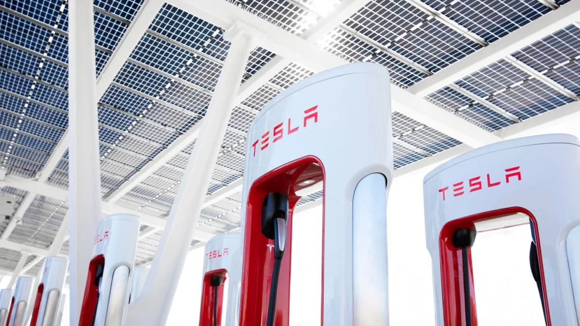 Tesla: Nutzer sollen abstimmen wo nächsten Supercharger stehen