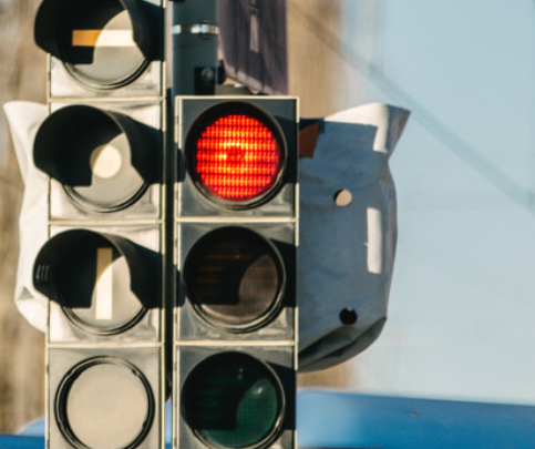 Red-yellow-green alert!