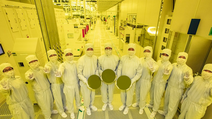 Samsung presents roadmap for 2-nanometer chips